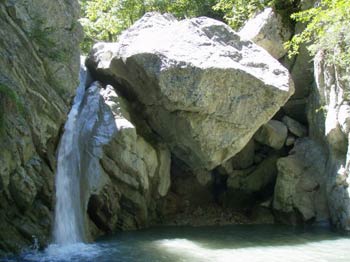 cascade sur la Comane