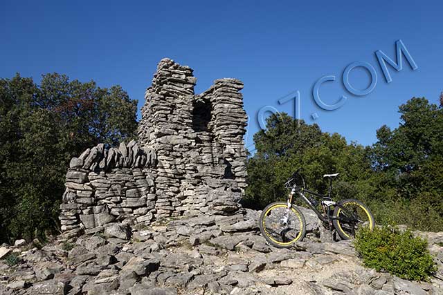 vtt en Ardèche : Les dolmens du Laoul