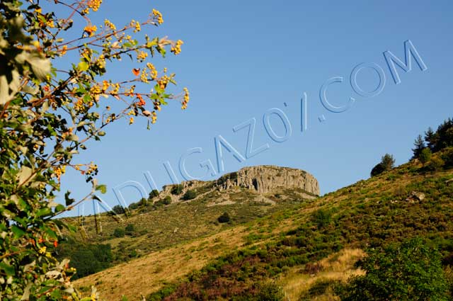 vtt en Ardèche : Rocher de Gourdon